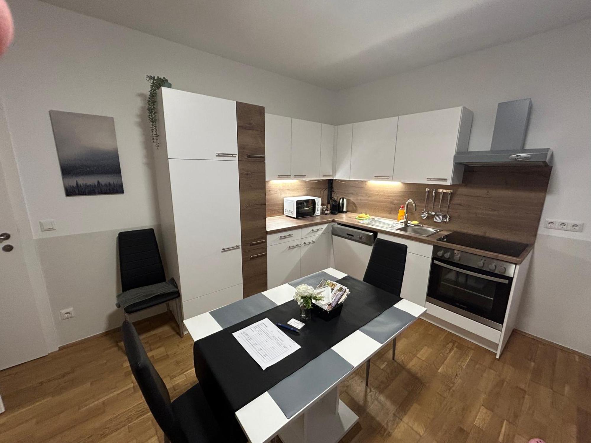 Paky Appartements 00313 Bruck an der Leitha Bagian luar foto